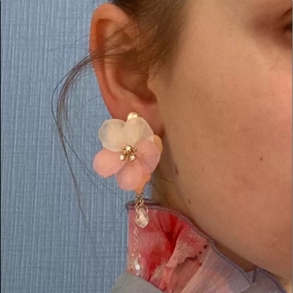 Flower Earrings - Picture 4 of 4